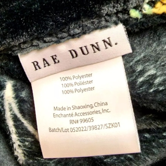 NWT Rae Dunn Give Thanks Soft Plush Throw Blanket 50x70 Black/Sunflower - Picture 5 of 5